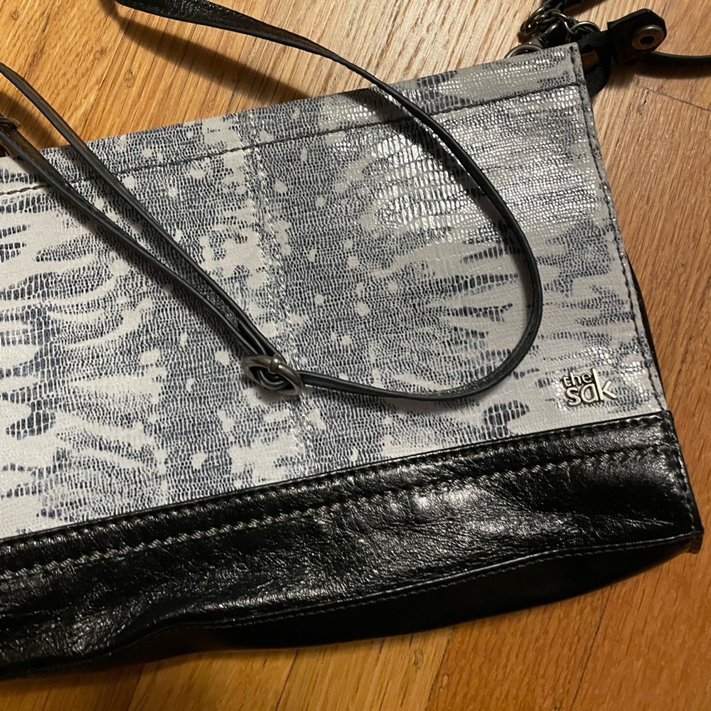 The Sak Purse